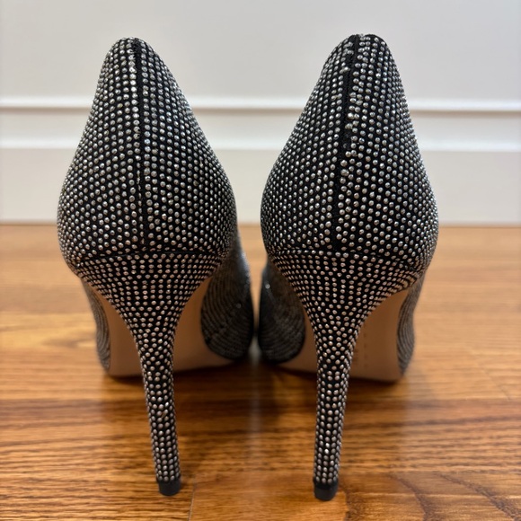 NWOB Gianni Bini Embellished Stilettos - Picture 5 of 9